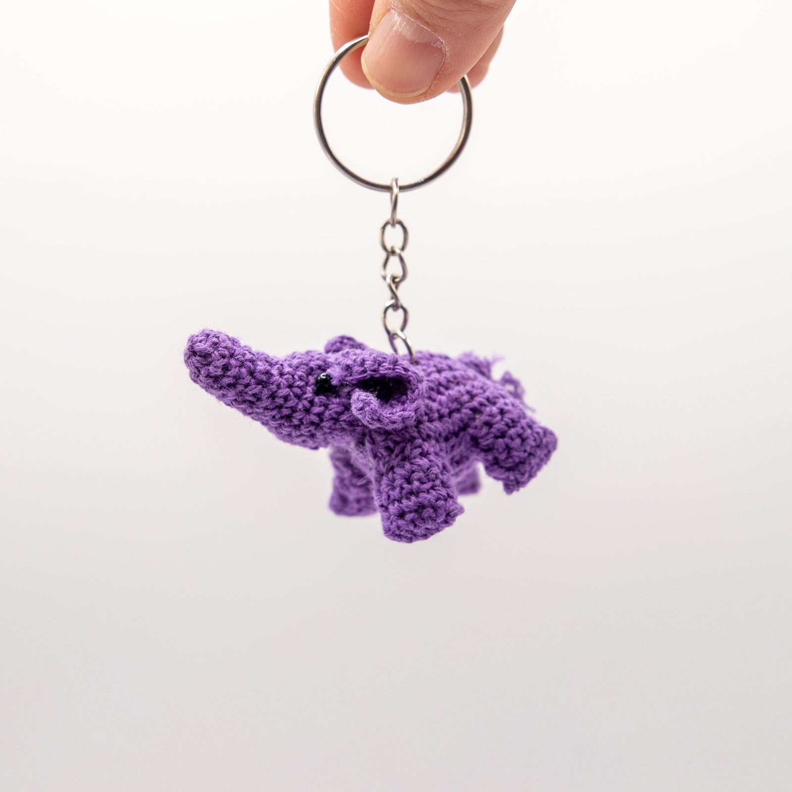 あみぐるみ ゾウ キーホルダー – ニコノマニマニ雑貨店オンラインストア
