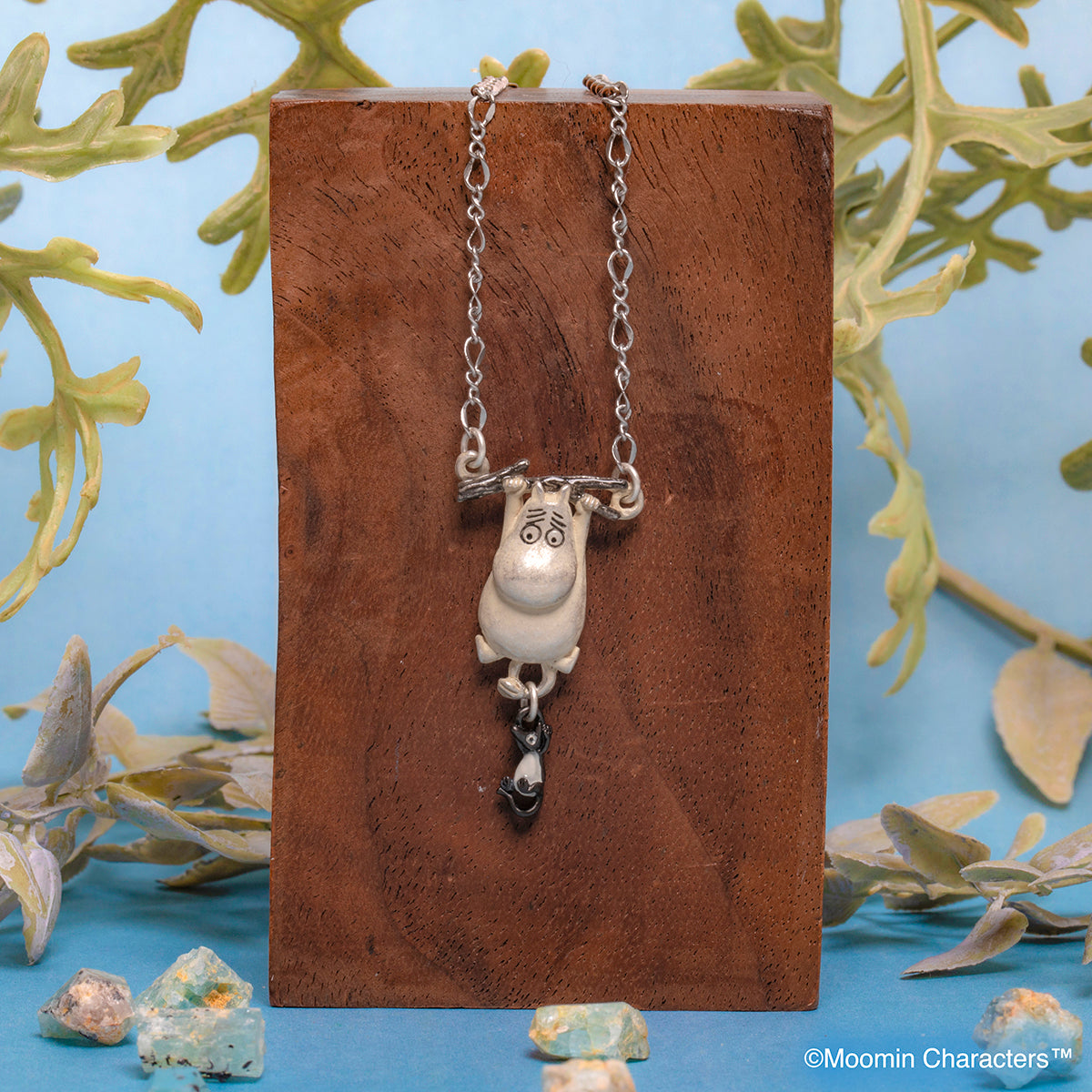 Palnart Poc/パルナートポック 　ムーミンとソフスのゆらゆらネックレス