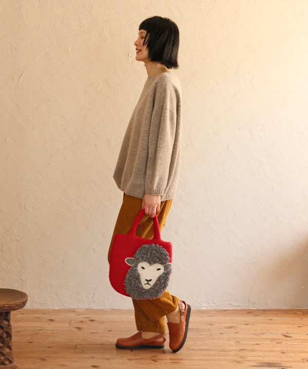 刺繍フェルトバッグ　ヒツジ