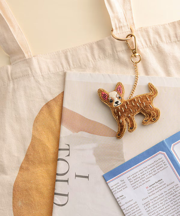 COTTAGE/コテージ　ザリ刺繍 キーホルダー チワワ