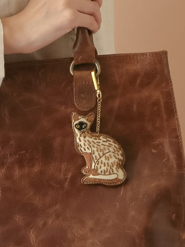 COTTAGE/コテージ　ザリ刺繍 キーホルダー ネコ