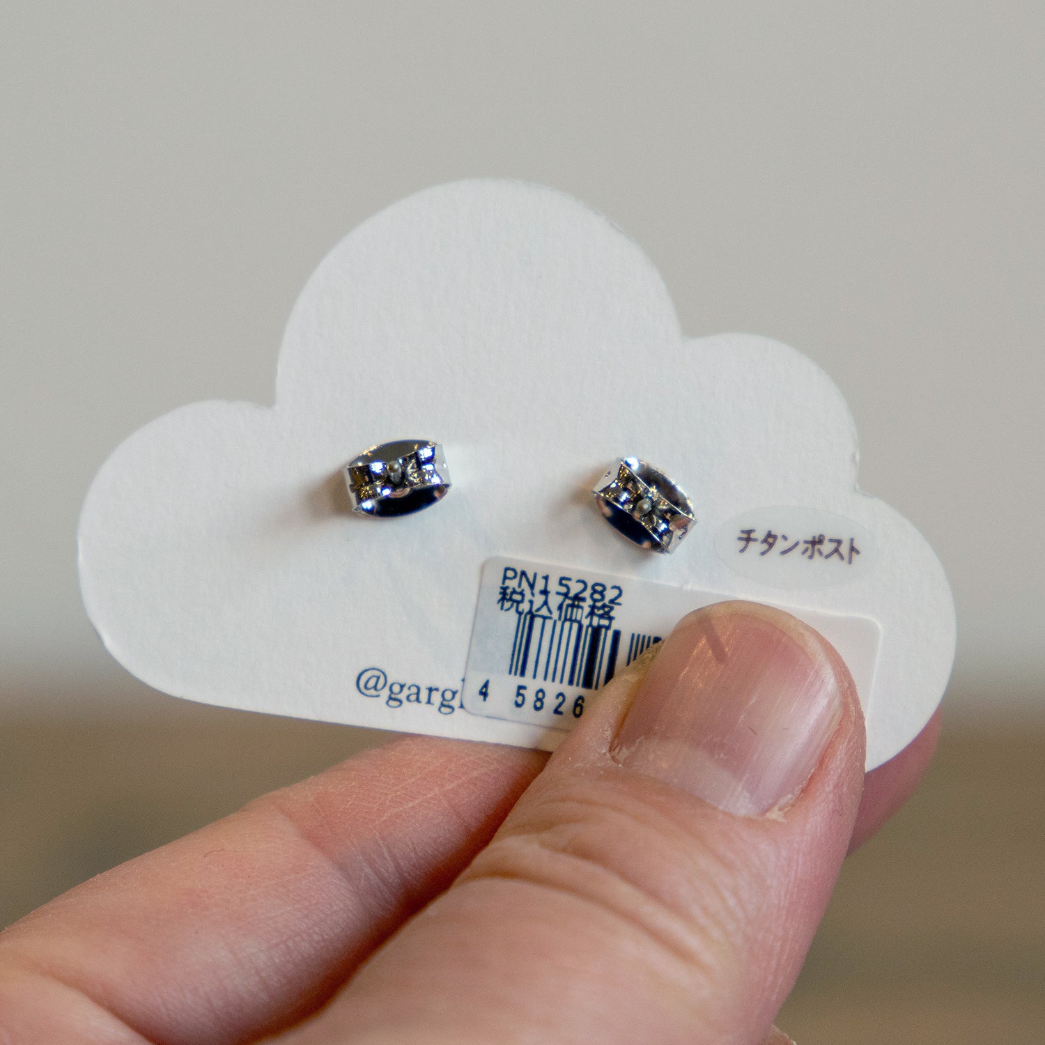 gargle/ガーグル 猫仕草 ピアス – ニコノマニマニ雑貨店オンラインストア