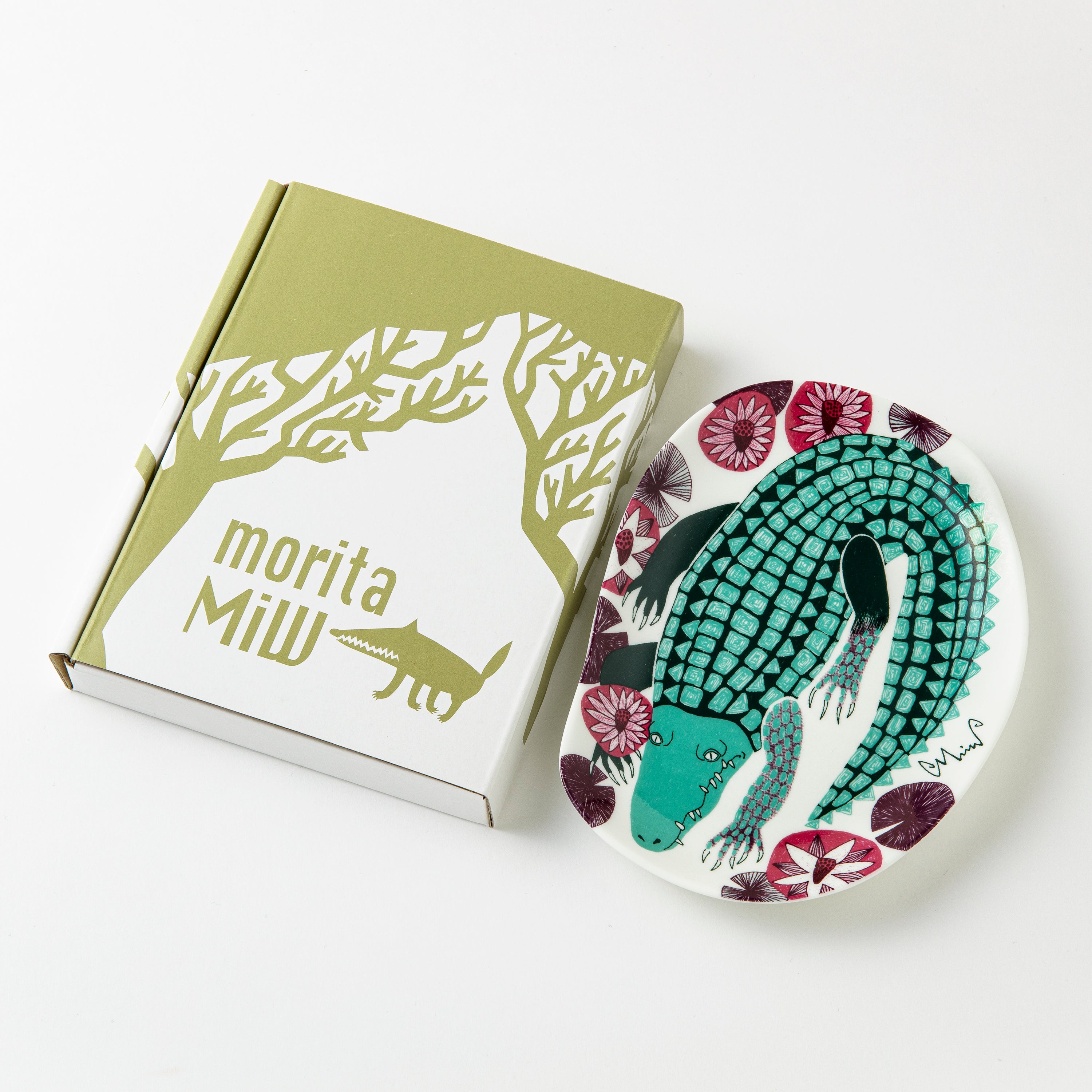 moritaMiW/モリタミウ　小皿 ワニ「睡蓮の川の鰐」