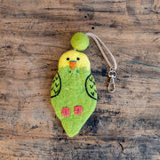 フェアトレード　羊毛フェルト インコ キーケース