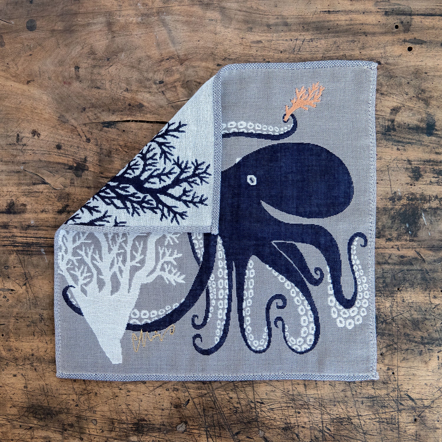 moritaMiW/モリタミウ ガーゼハンカチ 深海のダンスのタコたち