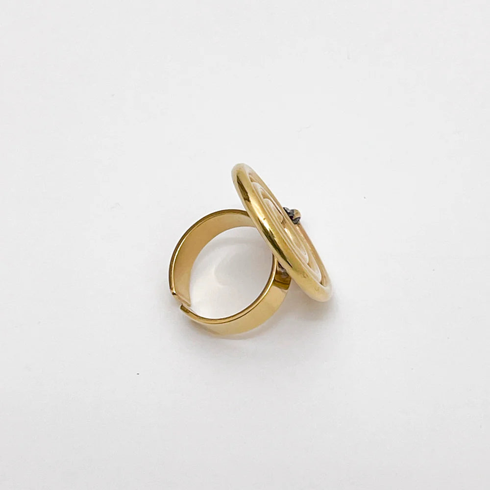 Aquvii / アクビ　swirl ring