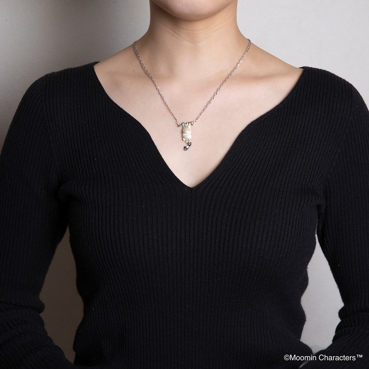 Palnart Poc/パルナートポック 　ムーミンとソフスのゆらゆらネックレス