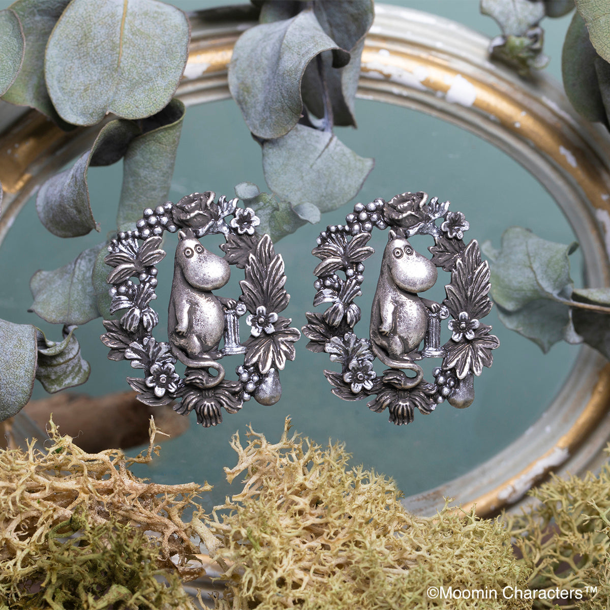 Palnart Poc/パルナートポック 　ムーミンパパの肖像画ピアス