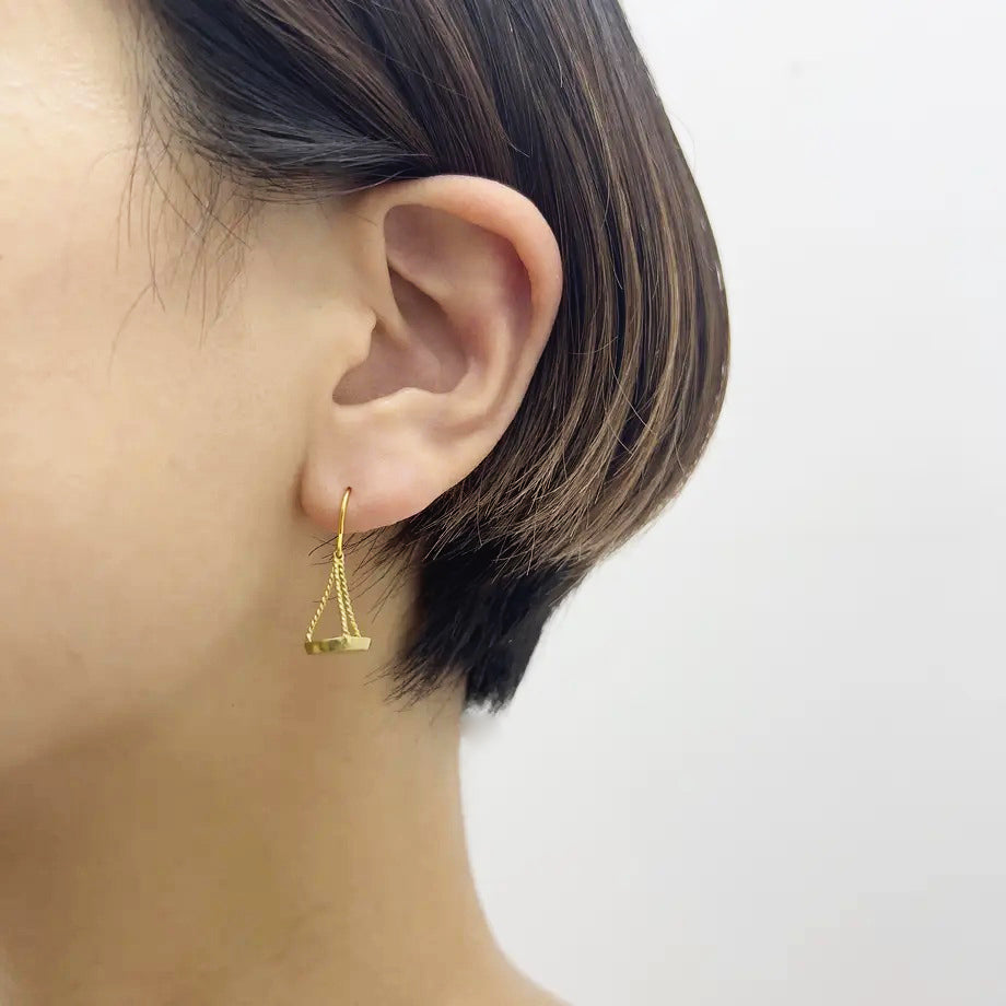 Aquvii / アクビ　libra pierce