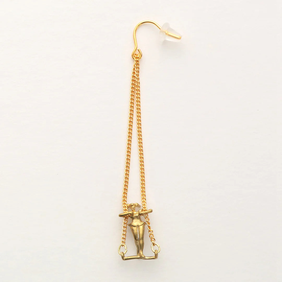 Aquvii / アクビ　trapeze pierce
