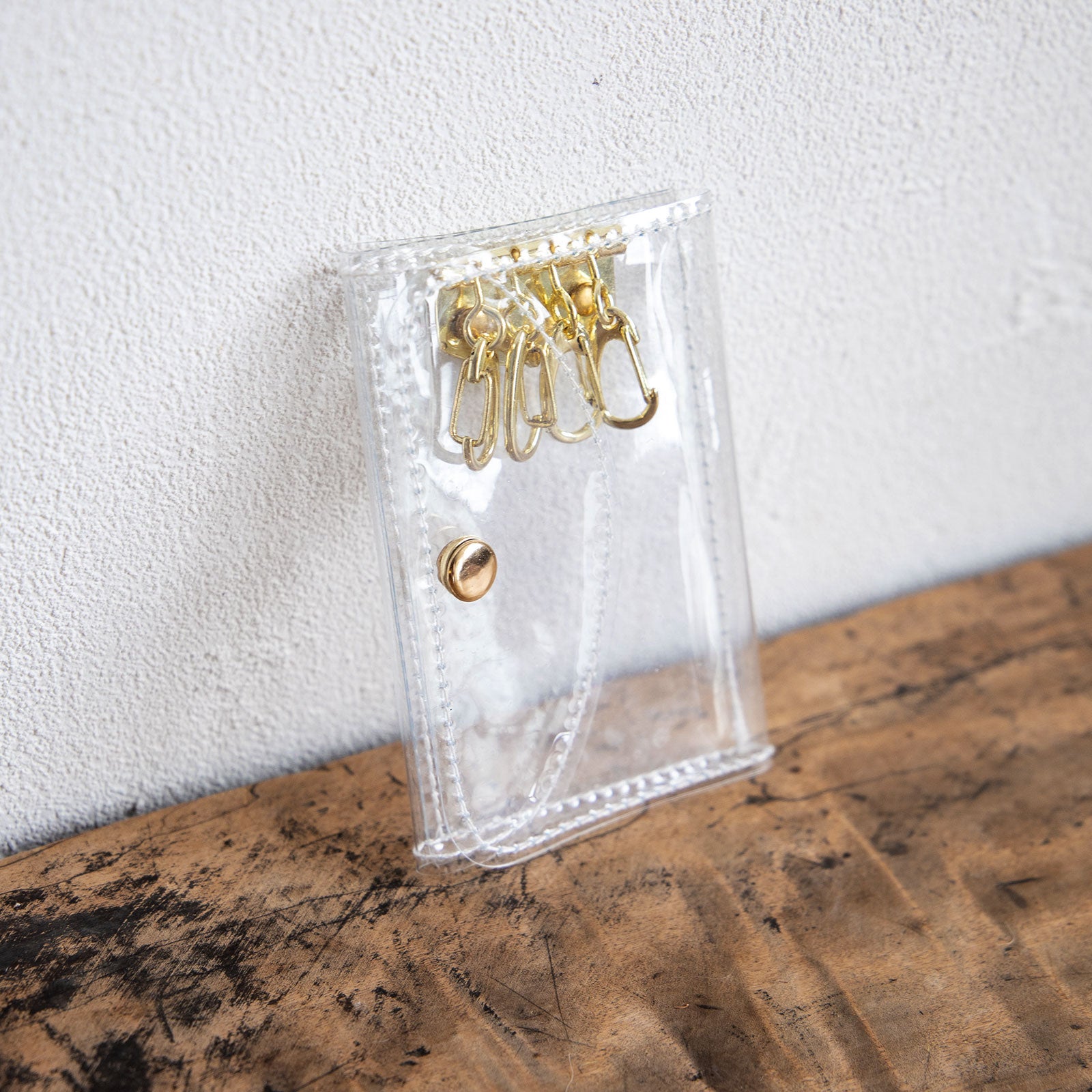 Aquvii / アクビ　clear key case