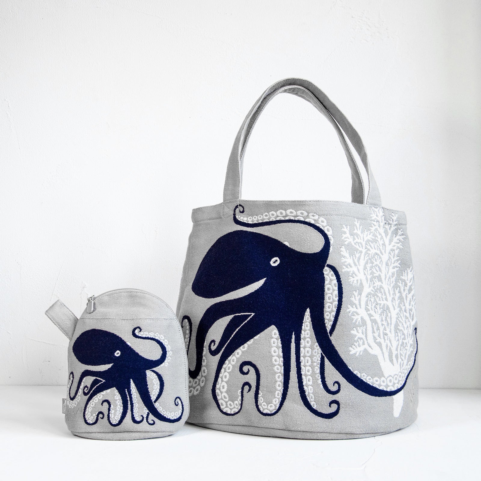 moritaMiW/モリタミウ　トートバッグ 深海のダンスのタコたち