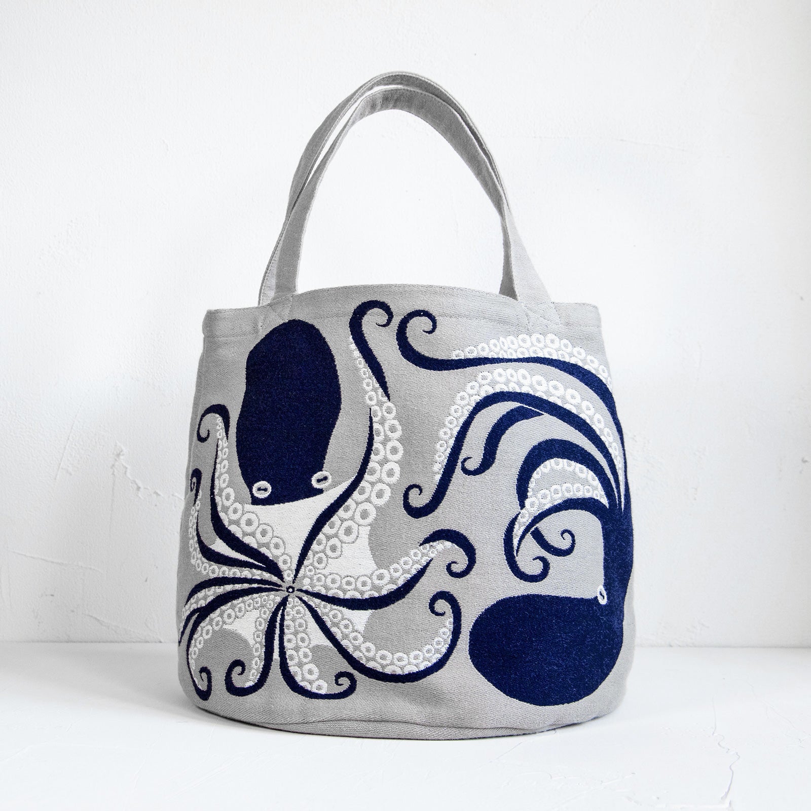 moritaMiW/モリタミウ　トートバッグ 深海のダンスのタコたち