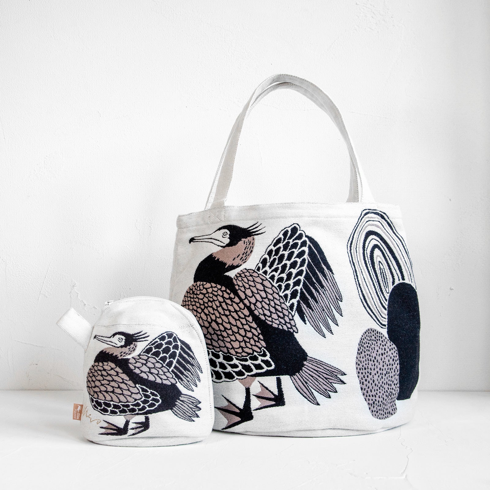 moritaMiW/モリタミウ　トートバッグ 川ほとりのニンマリのウたち