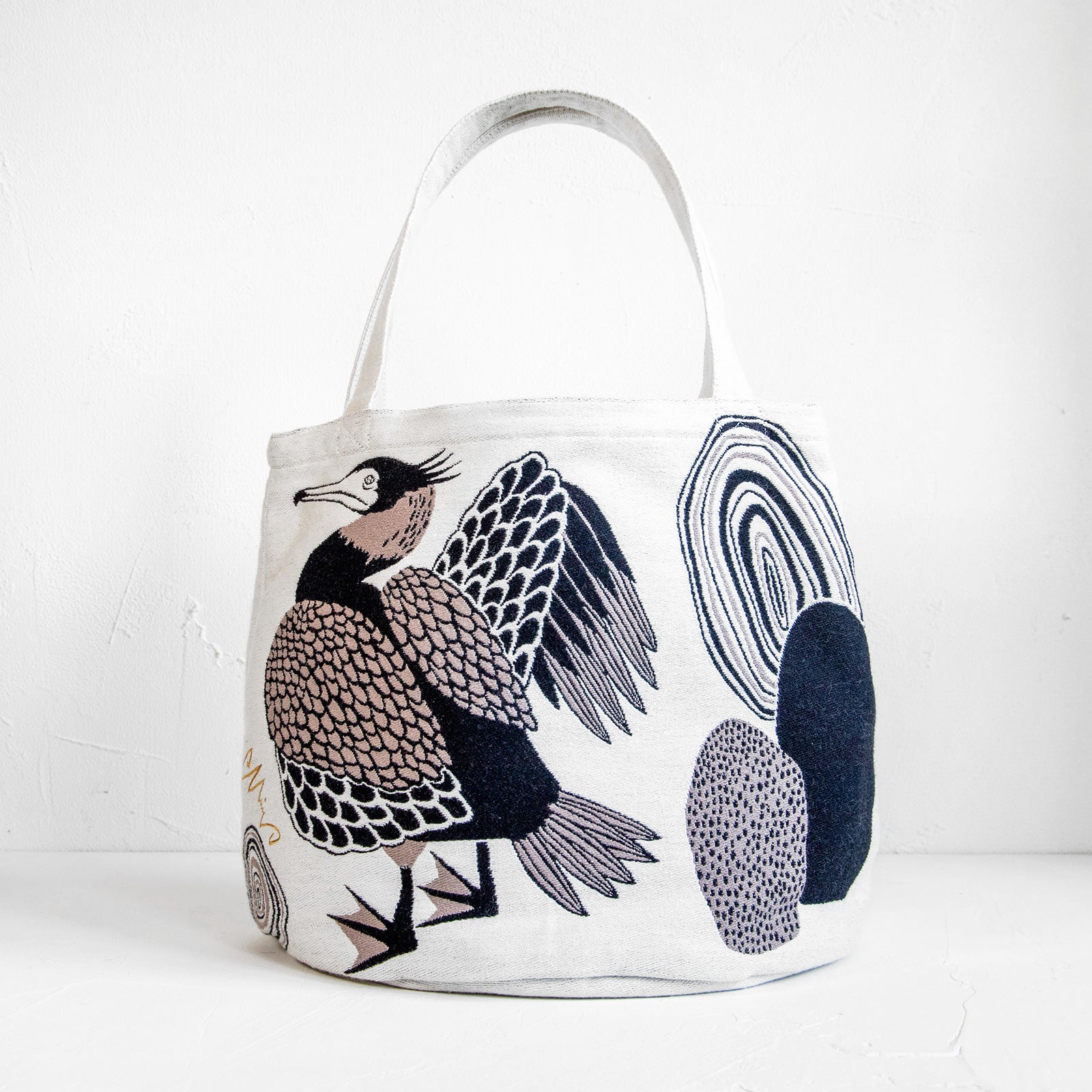 moritaMiW/モリタミウ　トートバッグ 川ほとりのニンマリのウたち