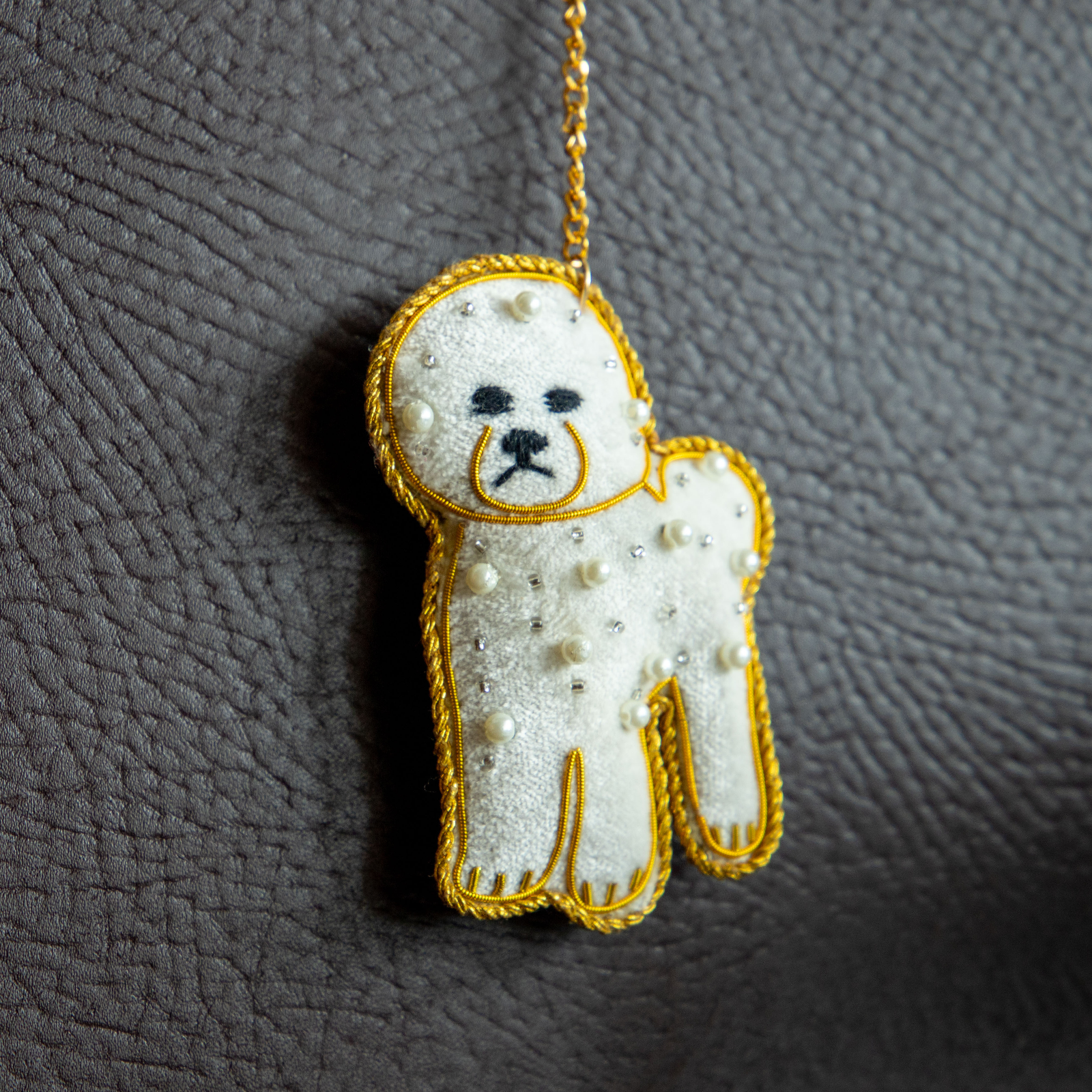 COTTAGE/コテージ　ザリ刺繍 キーホルダー ビションフリーゼ