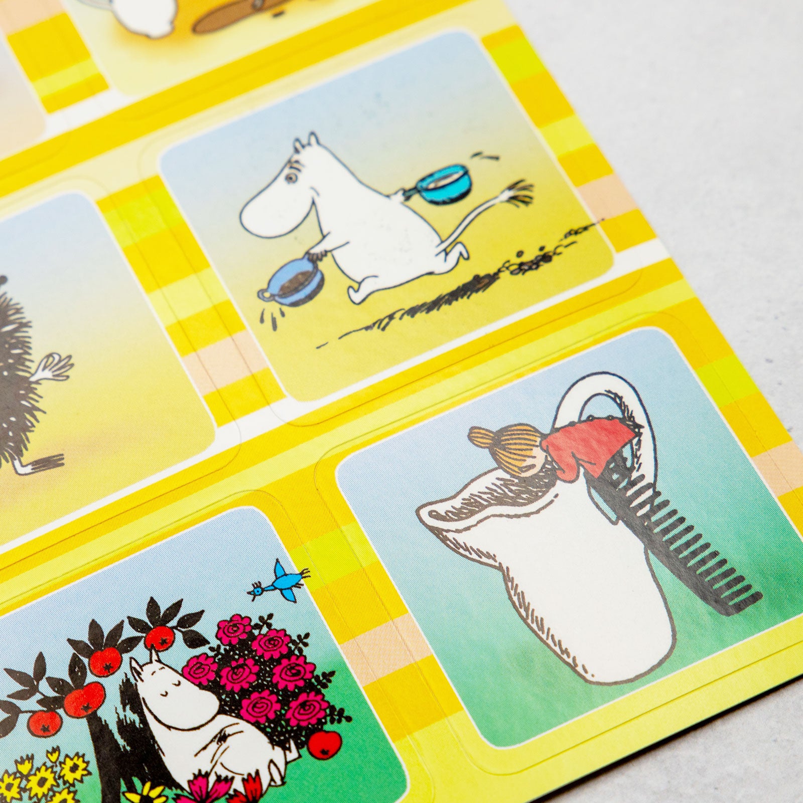 Moomin/ムーミン　ポストカード シール イエロー