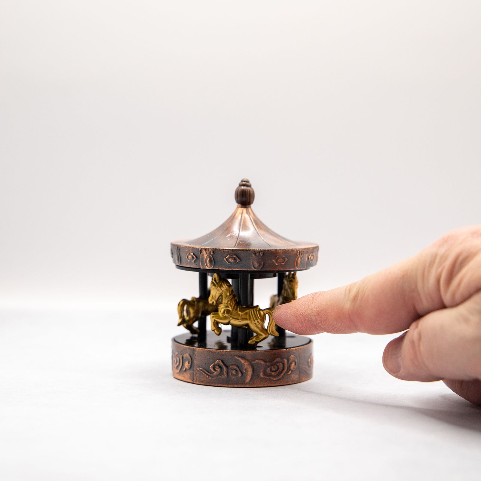 アンティークシャープナー　メリーゴーランド