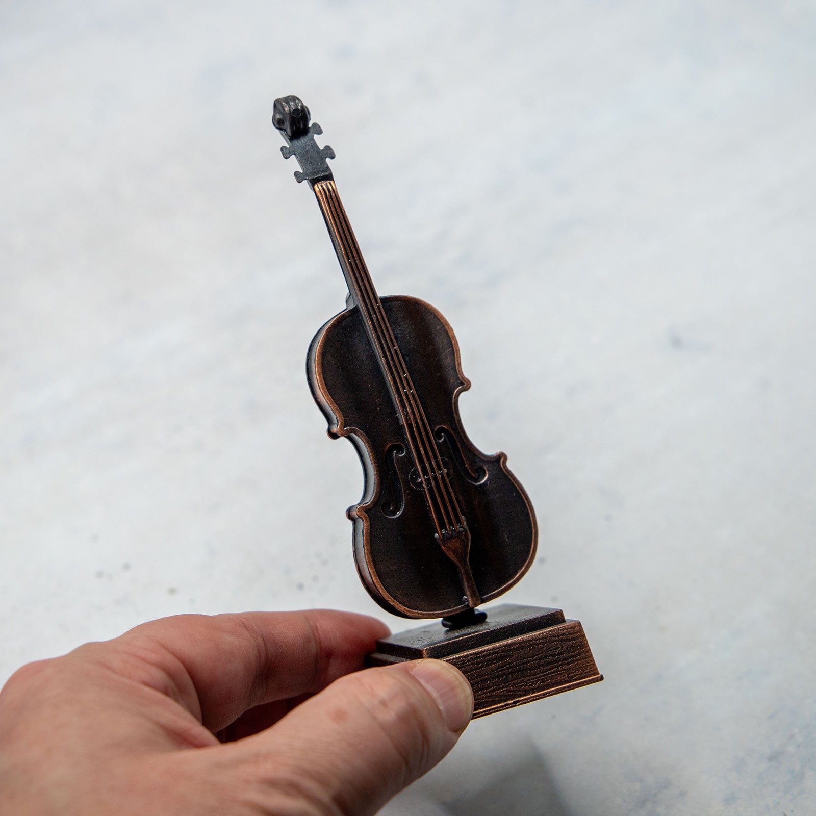 アンティークシャープナー　チェロ