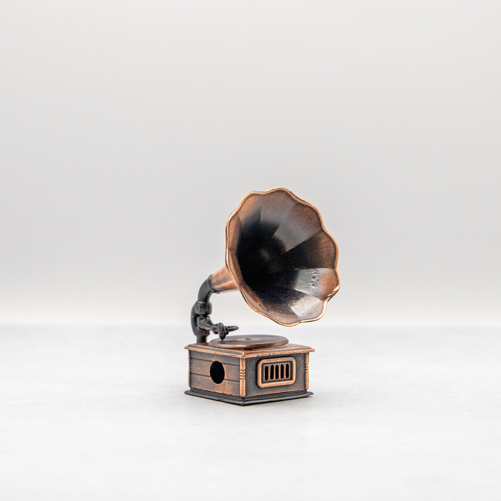 アンティークシャープナー　蓄音機