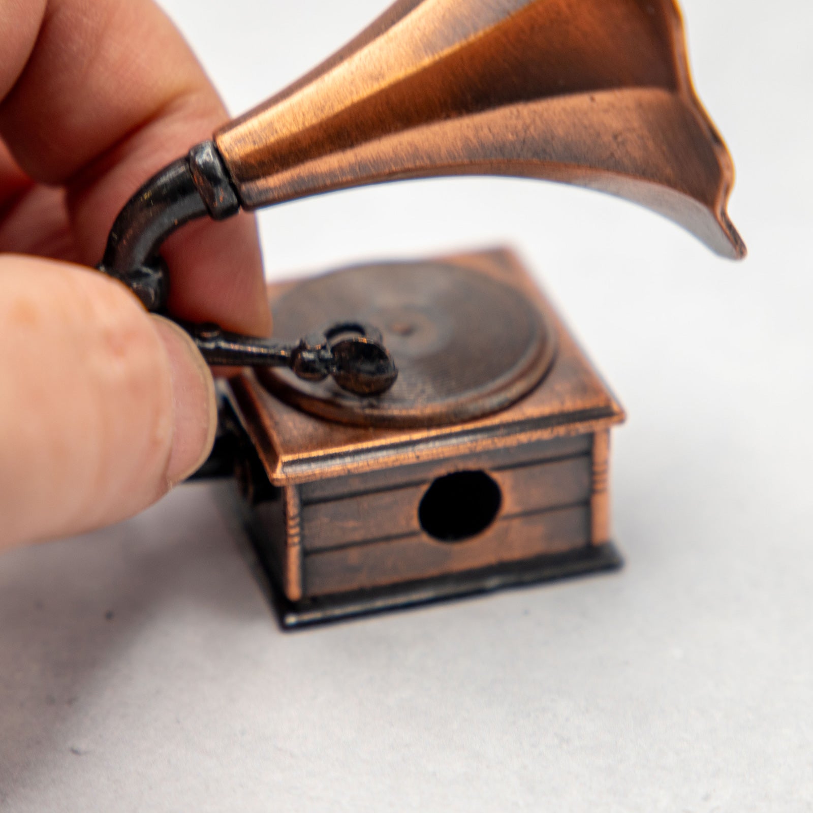 アンティークシャープナー　蓄音機