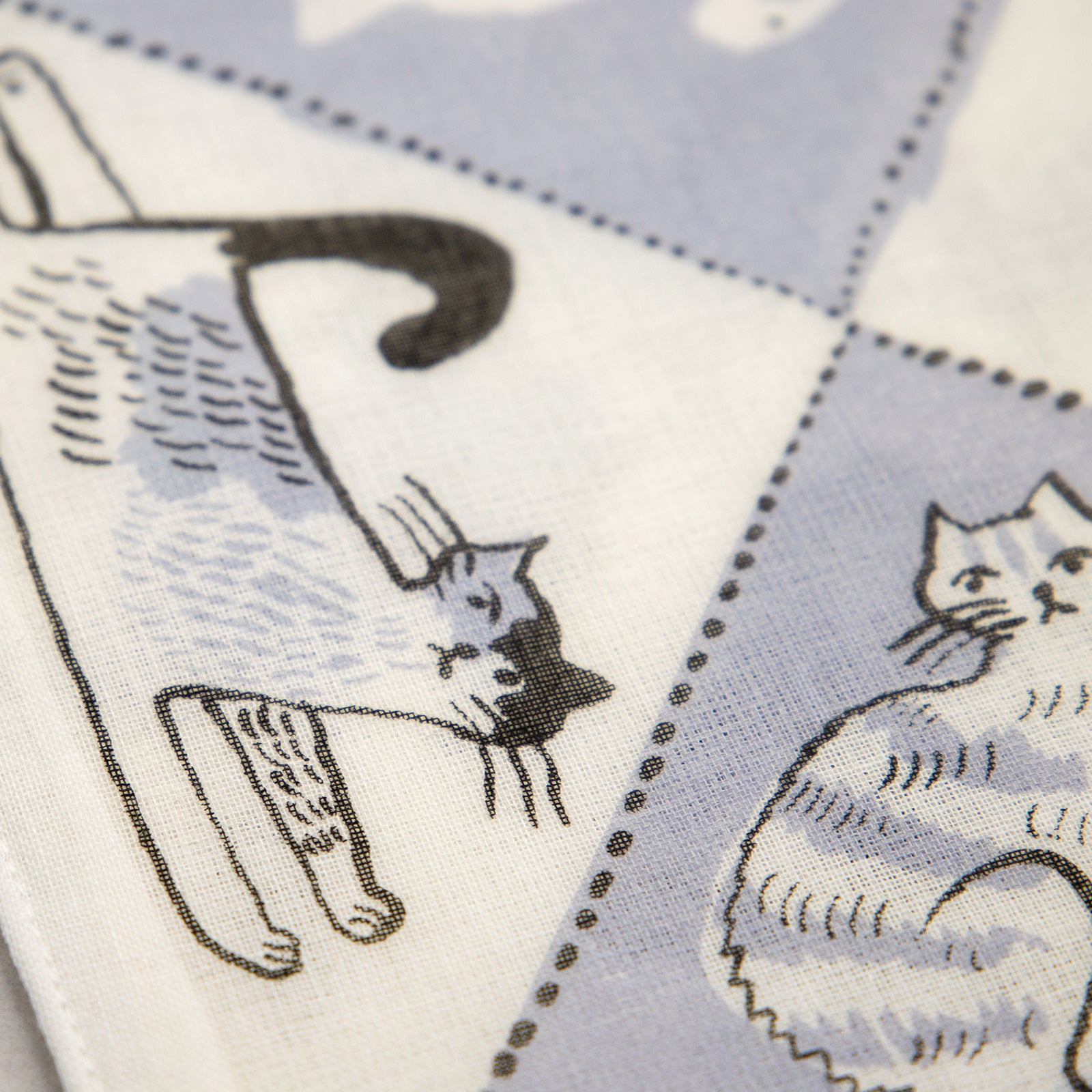 トラネコボンボン　大判蚊帳生地ふきん