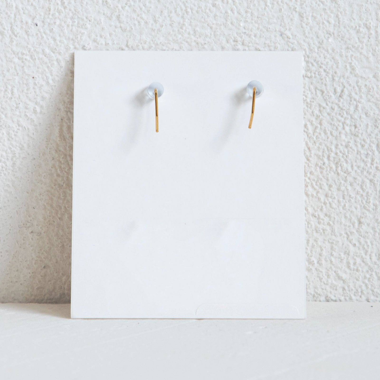 gargle/ガーグル　電球 ピアス