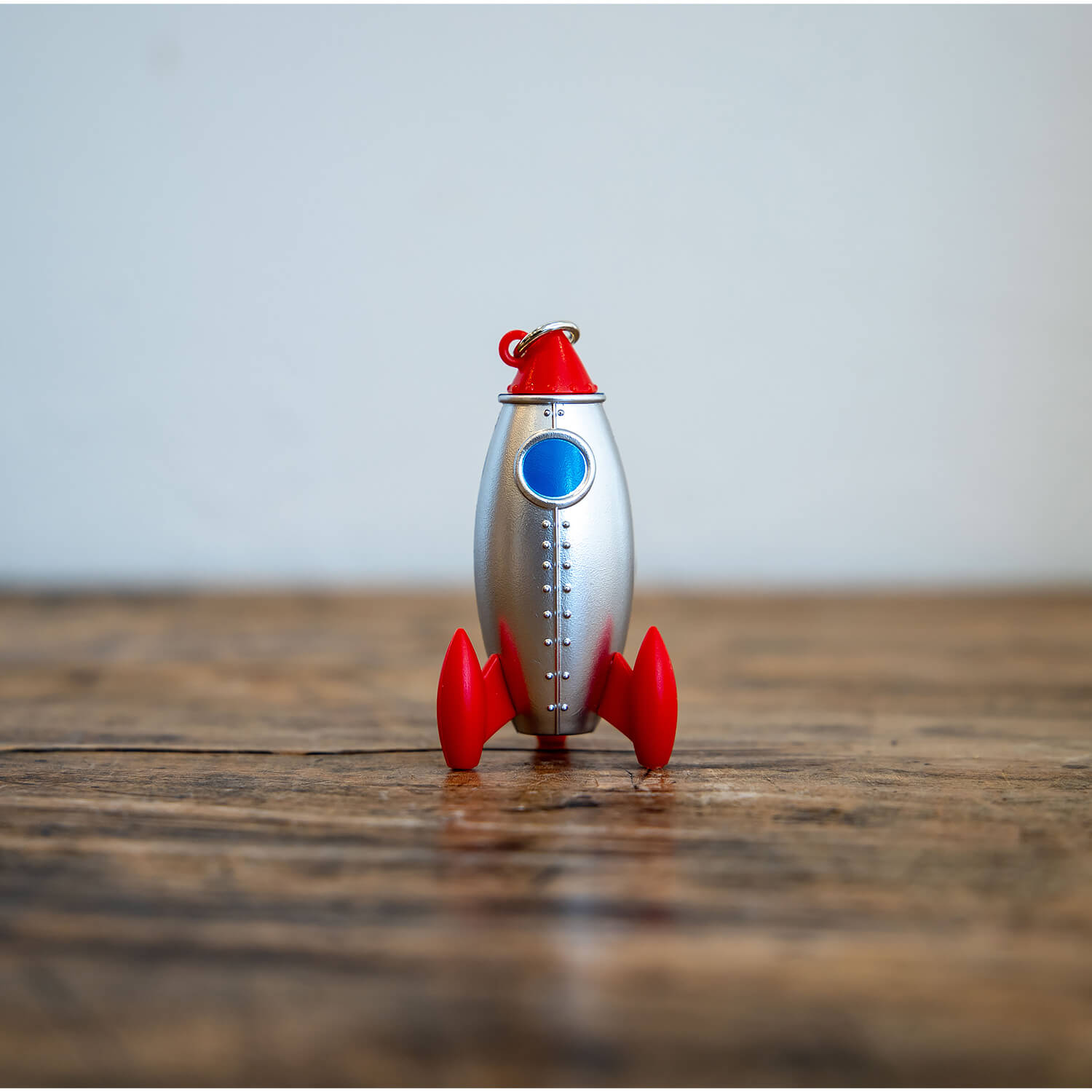 KIKKERLAND / キッカーランド ロケットキーチェーン – ニコノマニマニ