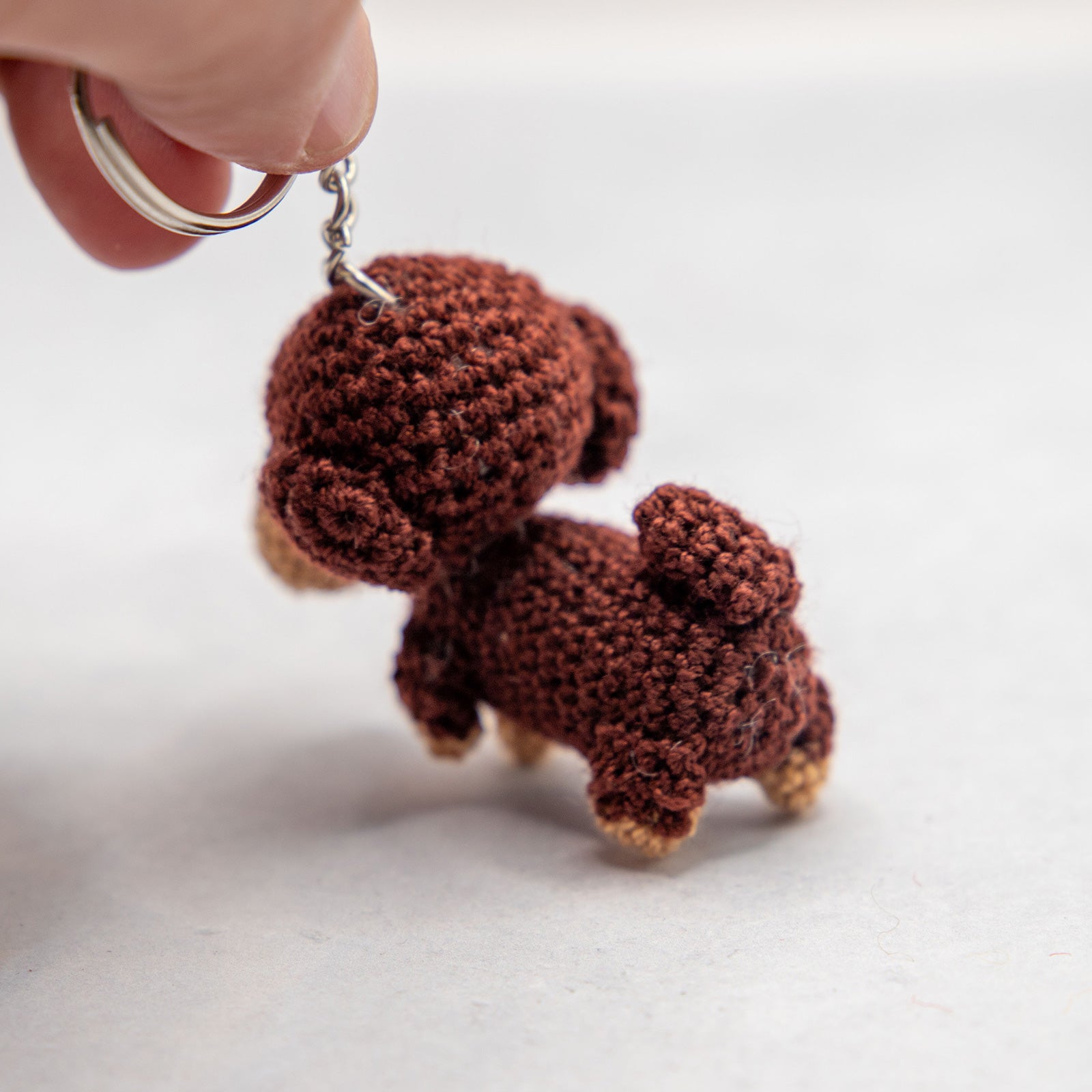 あみぐるみ　ダックスフント　キーホルダー