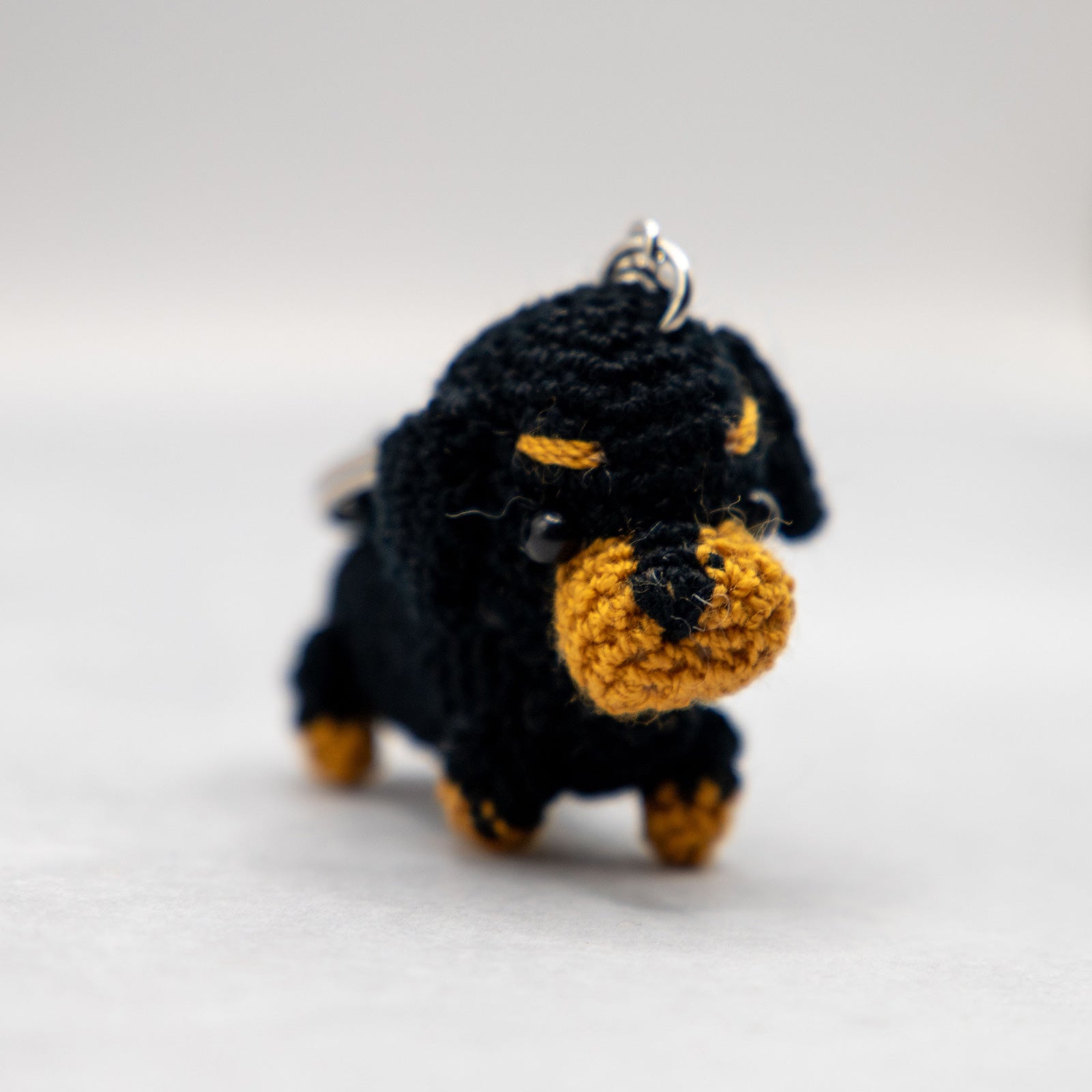 あみぐるみ　ダックスフント　キーホルダー