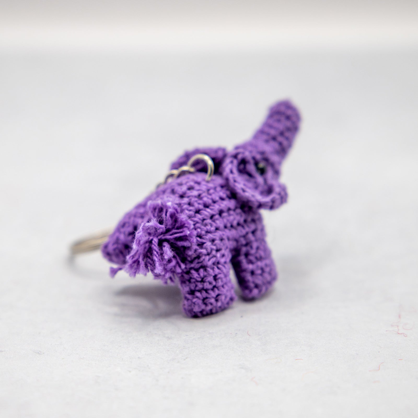 あみぐるみ ゾウ キーホルダー – ニコノマニマニ雑貨店オンラインストア