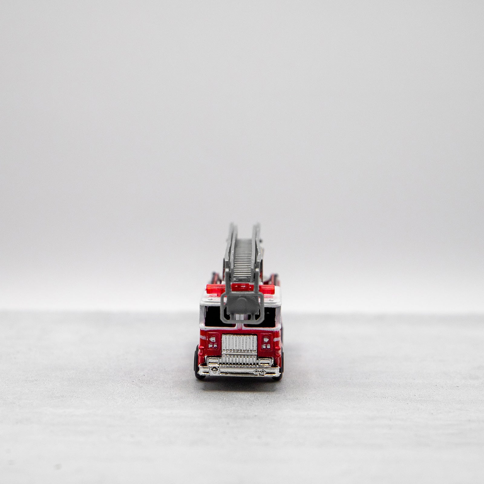 アンティークシャープナー　ファイヤートラック　カラー