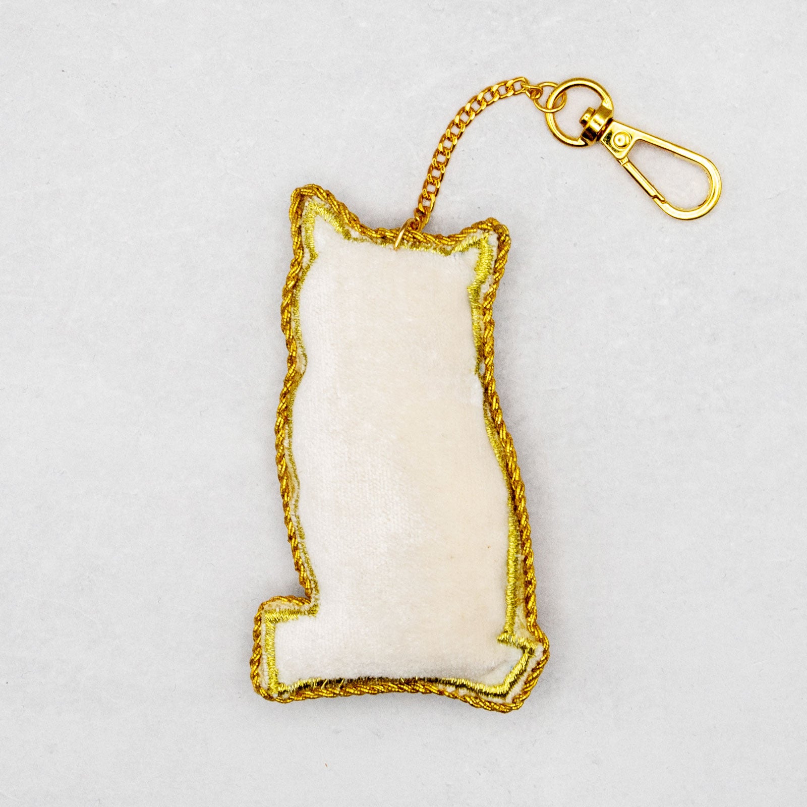 COTTAGE/コテージ　ザリ刺繍 キーホルダー フクロウ