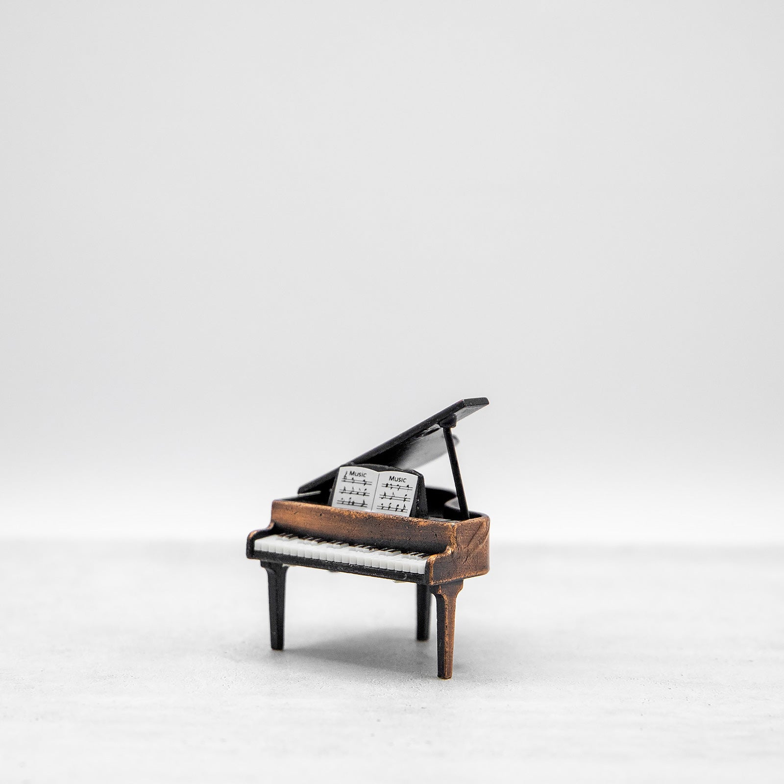 アンティークシャープナー　グランドピアノ　