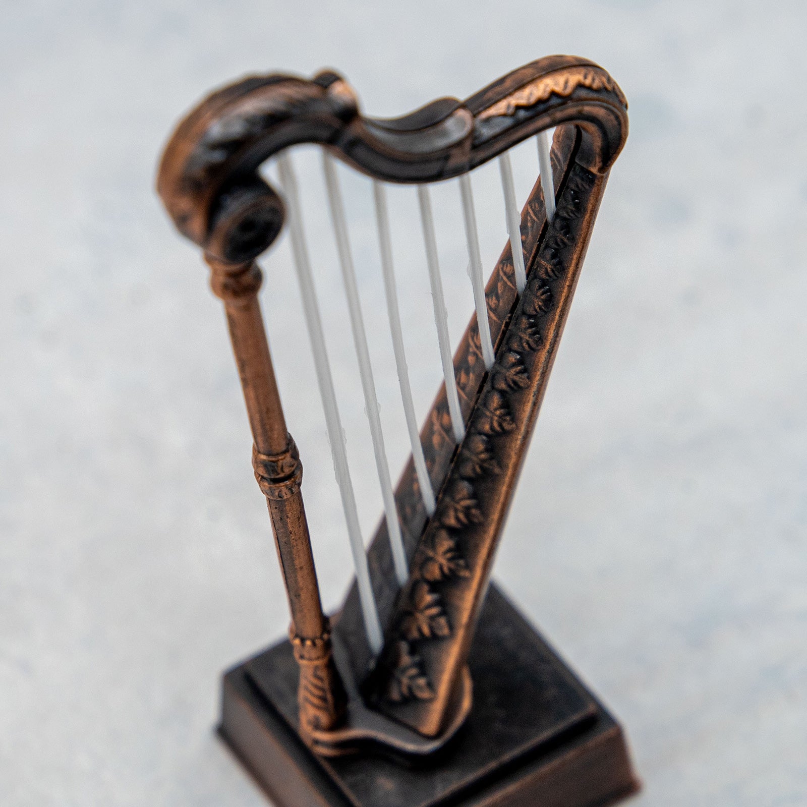 アンティークシャープナー　ハープ