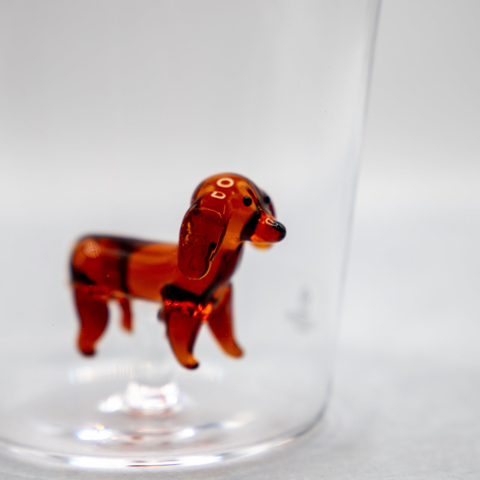 エイミー・ブラッケンベリー 赤いテープの子犬たち ヴィンテージステンドグラス ICHENDORF MILANO/タビーキャット-タンブラーグラス-アンバーキャット