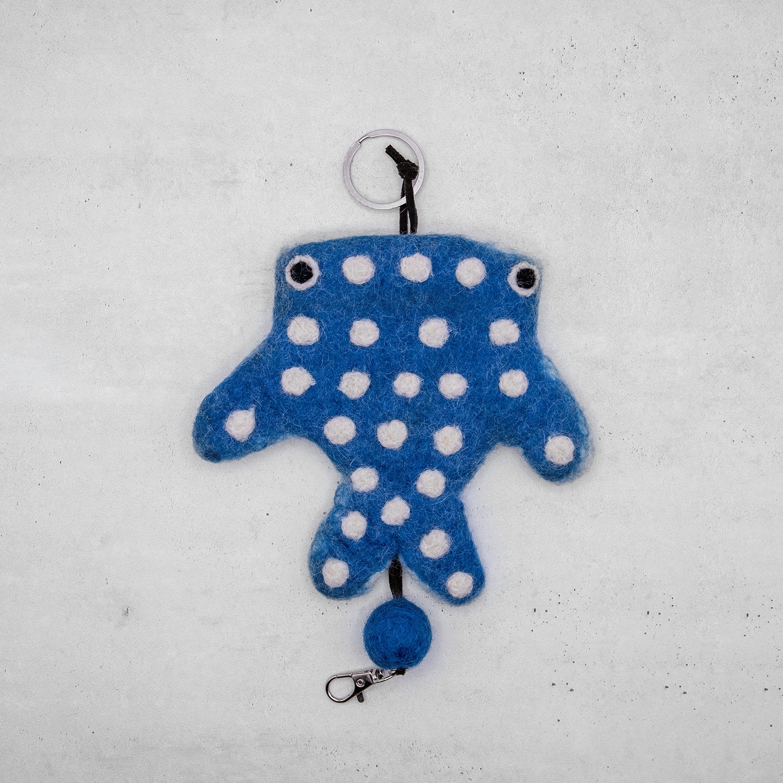 フェアトレード　羊毛フェルト ジンベイザメ キーケース