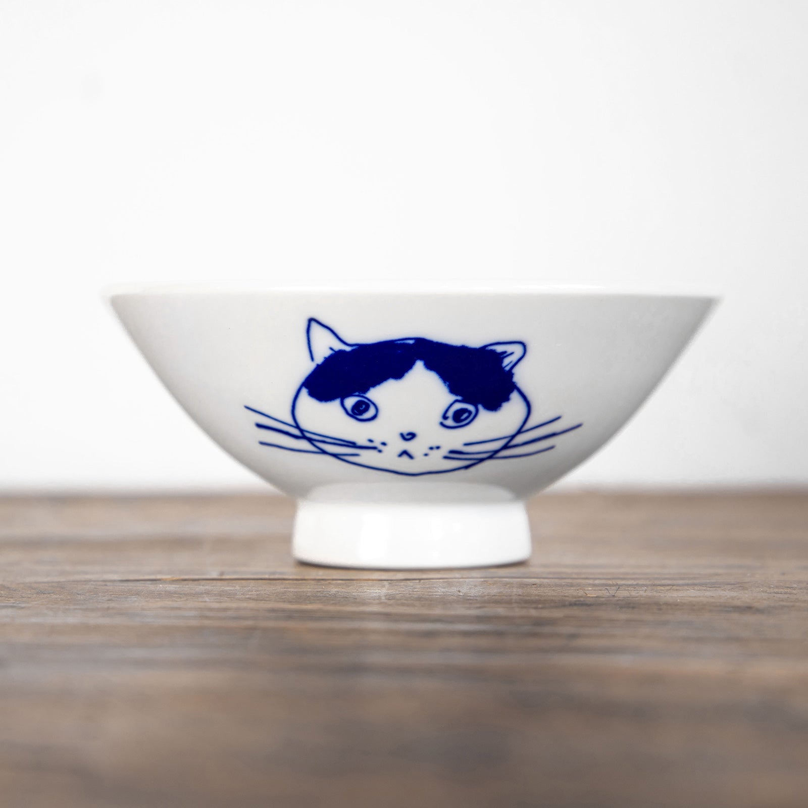 瀬戸焼　かおねこ 茶碗 Mサイズ