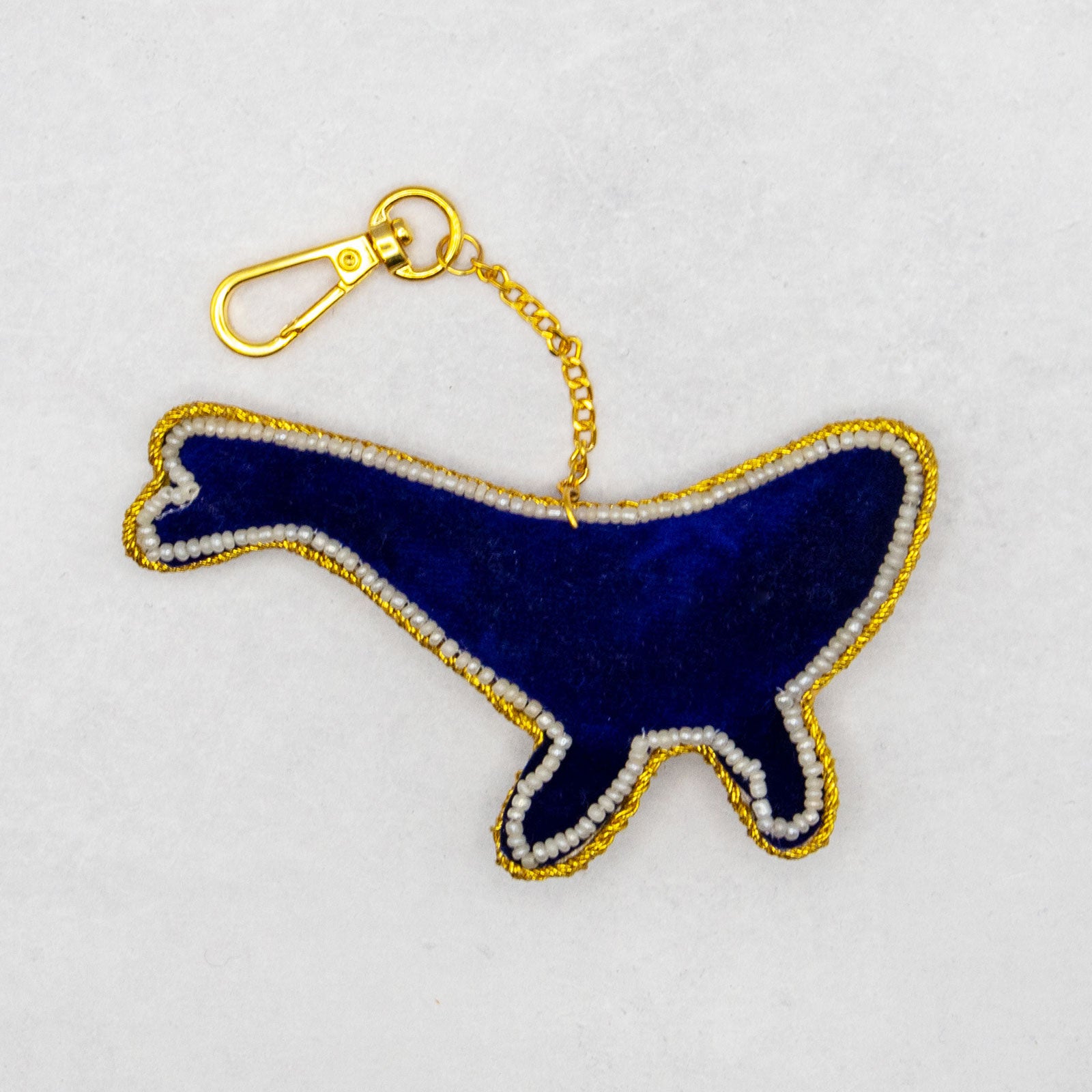 COTTAGE/コテージ　ザリ刺繍 キーホルダー クジラ