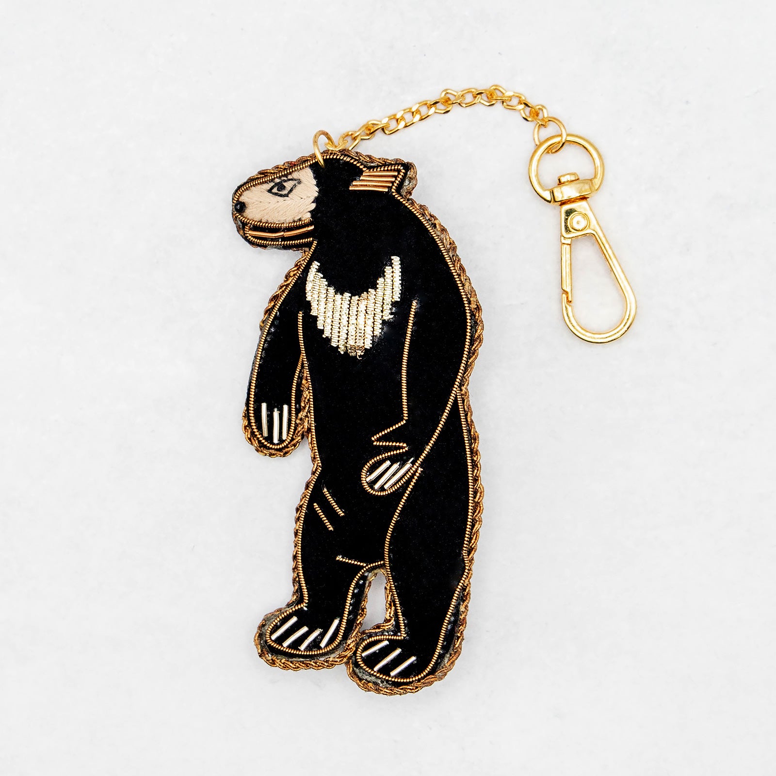 COTTAGE/コテージ　ザリ刺繍 キーホルダー ツキノワグマ