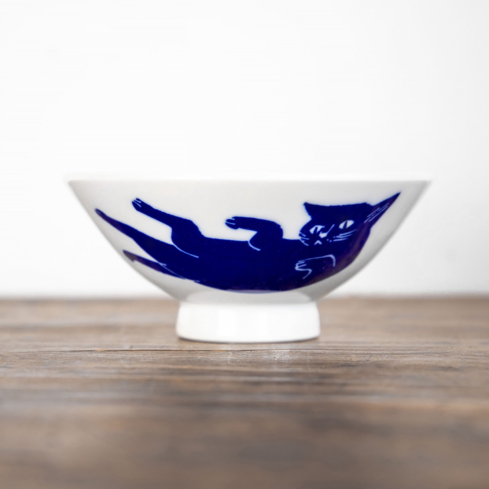 瀬戸焼　くろねこ 茶碗 Mサイズ