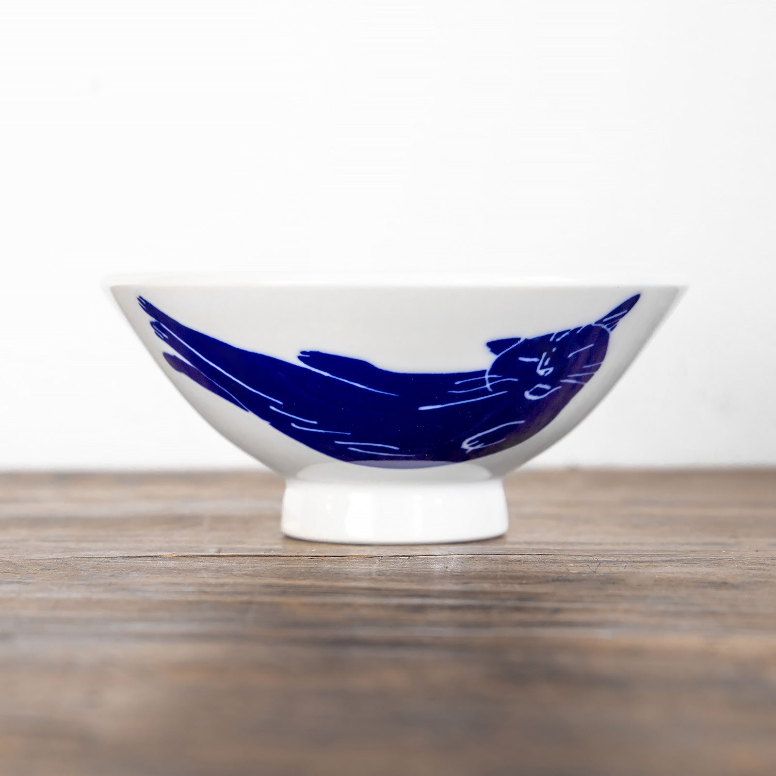 瀬戸焼　くろねこ 茶碗 Mサイズ