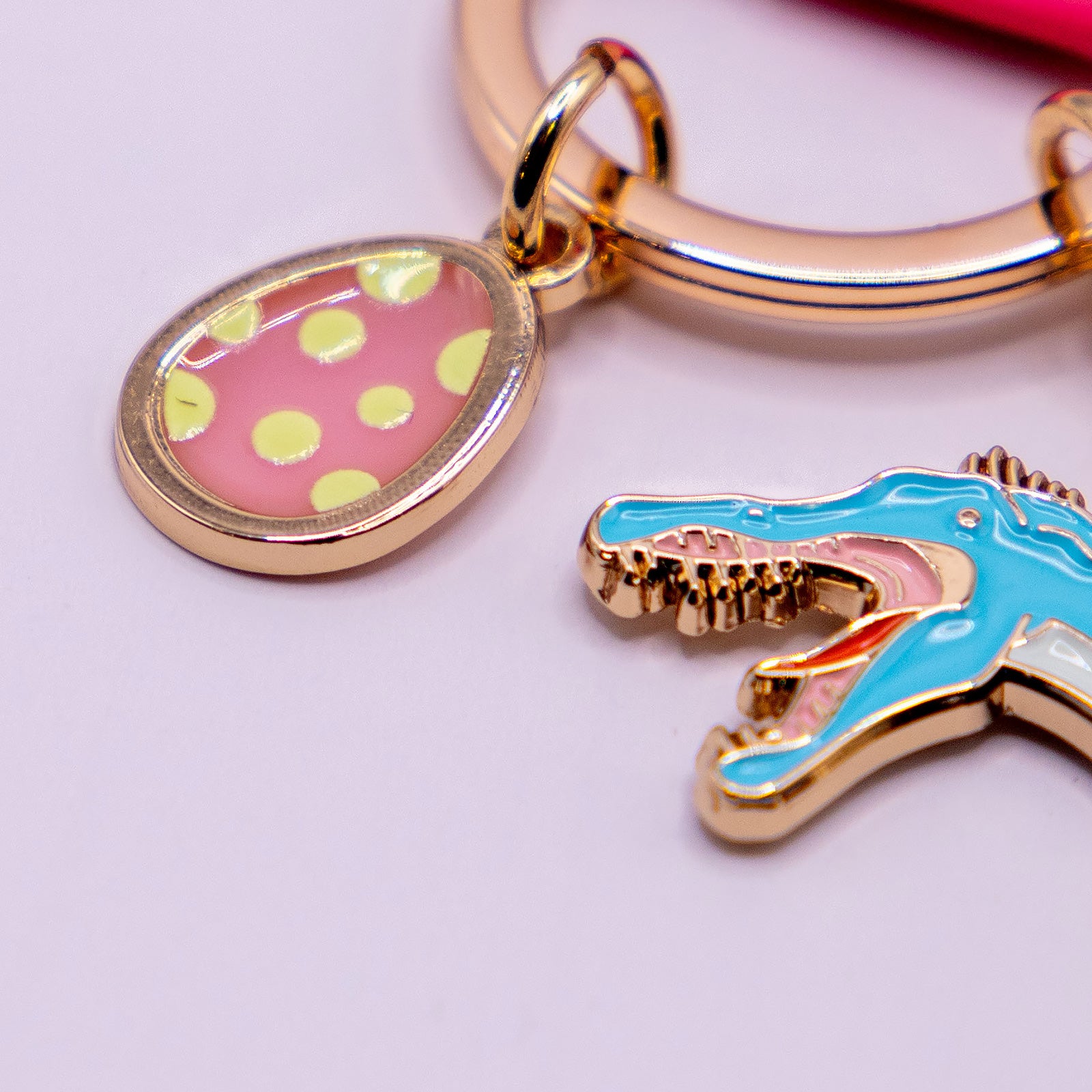 キーホルダー　恐竜キーリング スピノサウルス