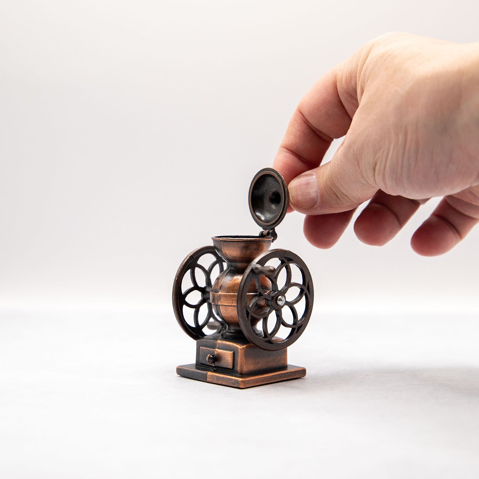 アンティークシャープナー　コーヒーグラインダー