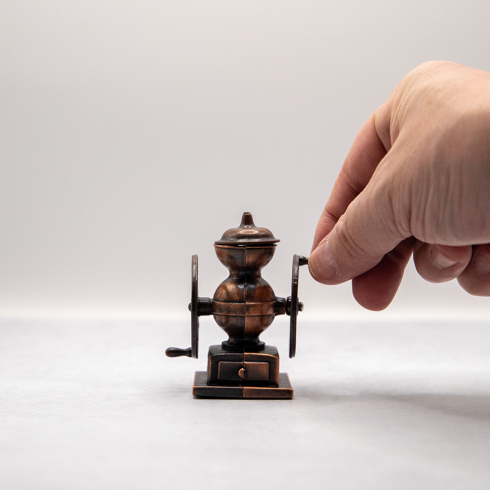 アンティークシャープナー　コーヒーグラインダー