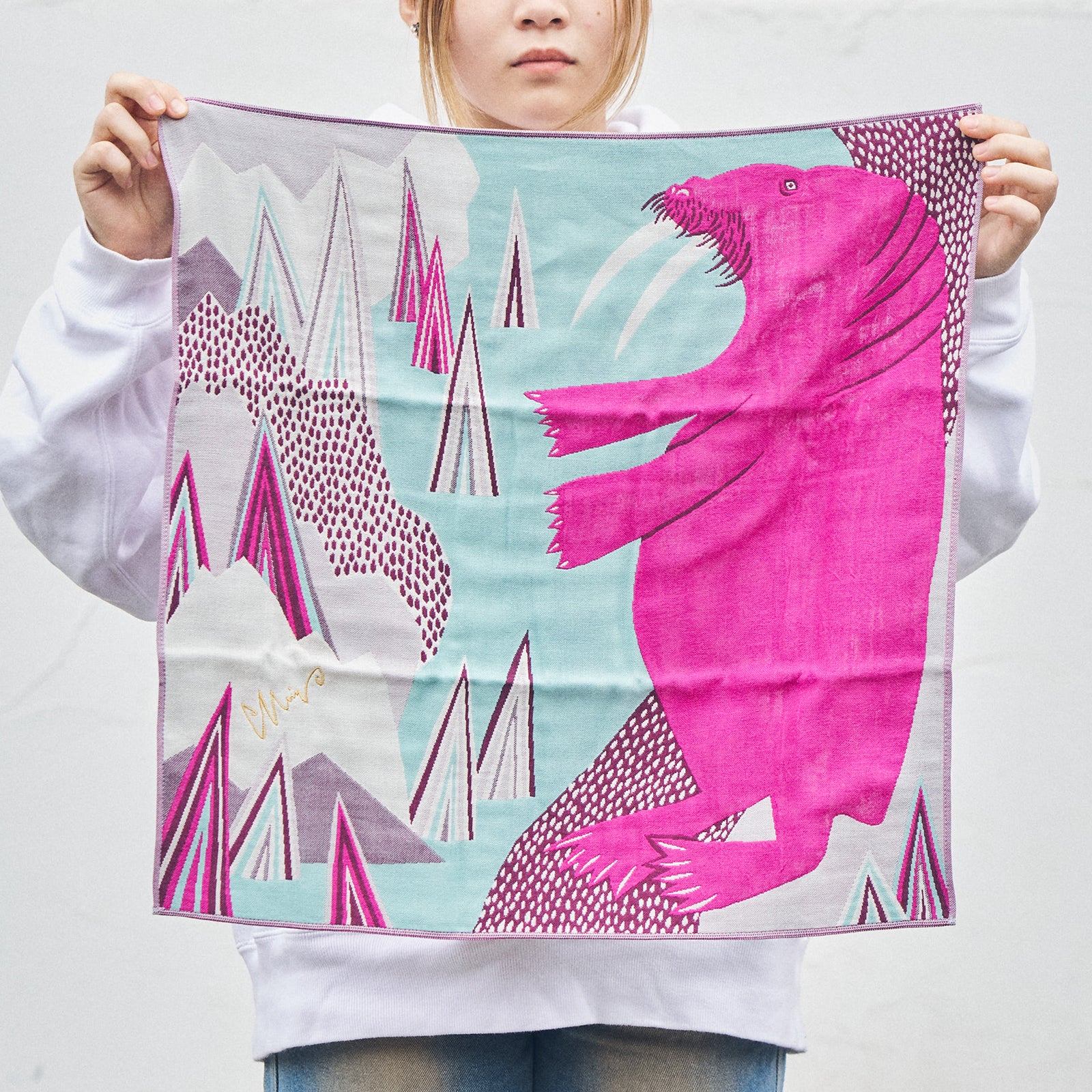 moritaMiW/モリタミウ　マルチクロス  時々立ってみるセイウチ