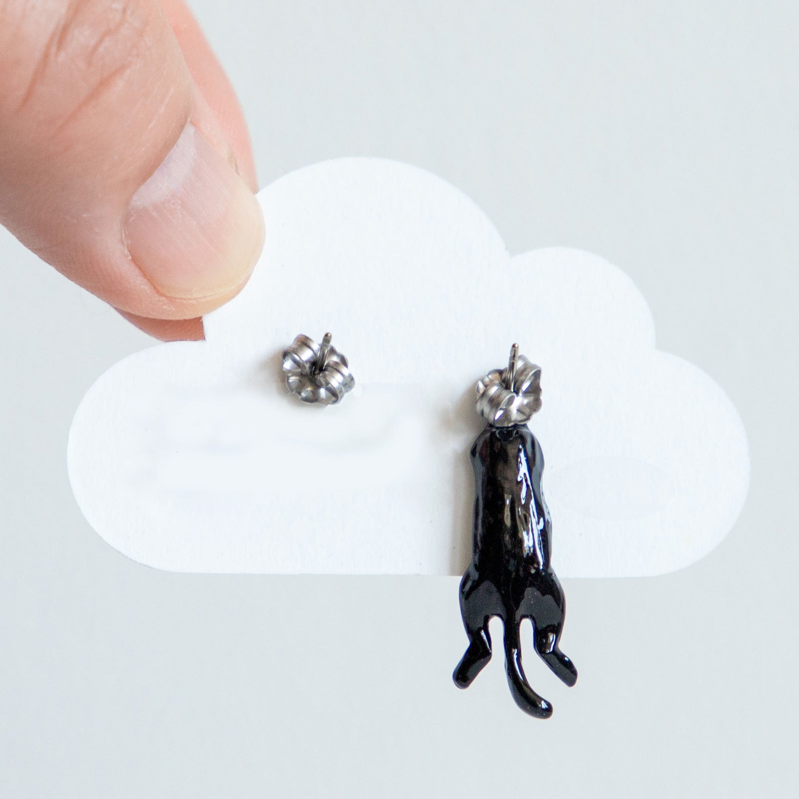 gargle/ガーグル　ぶらぶらアニマル ネコ ピアス