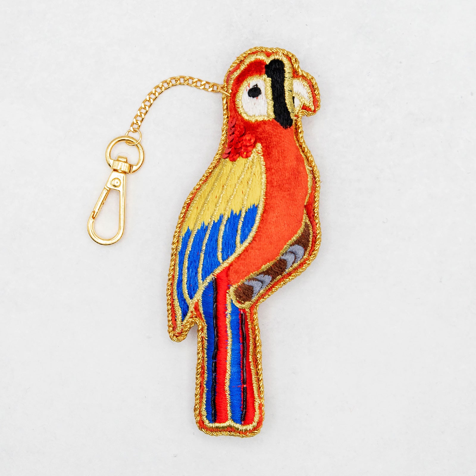 COTTAGE/コテージ　ザリ刺繍 キーホルダー オウム（赤）