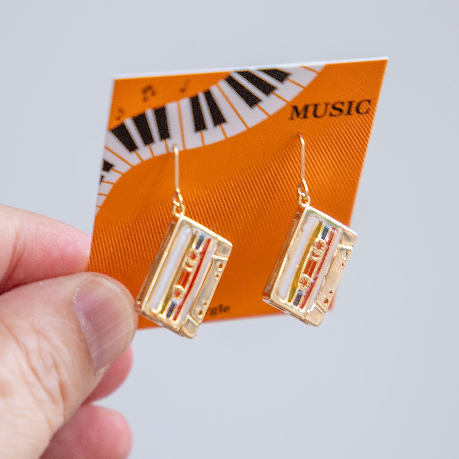 gargle/ガーグル　カセットテープ ピアス