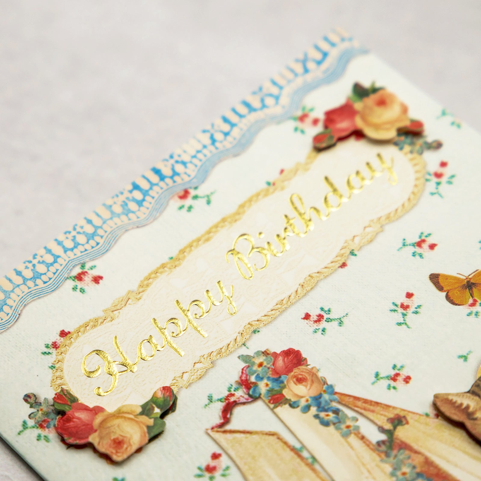 立体箔押し　グリーティング カード 猫と蝶々　Happy Birthday